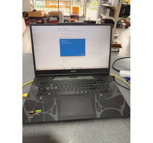 Msi Cyborg A17 AMD Ryzen 7 260 RTX 5050 16GB 512GB SSD