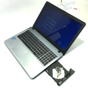 ASUS VivoBook X540L Laptop Right Side Angle