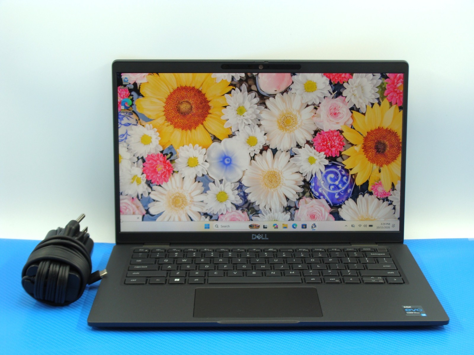 Dell Latitude 7420 14"FHD i7-1185G7 2.8GHz 16GB RAM 256GB SSD Windows11Pro +PwAd